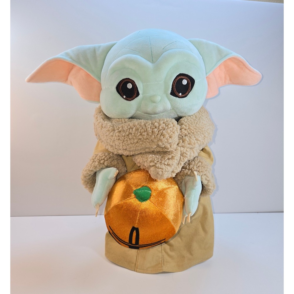 Star Wars Grogu Plush Halloween Pumpkin Mandalorian Greeter Stand up 18 Inch